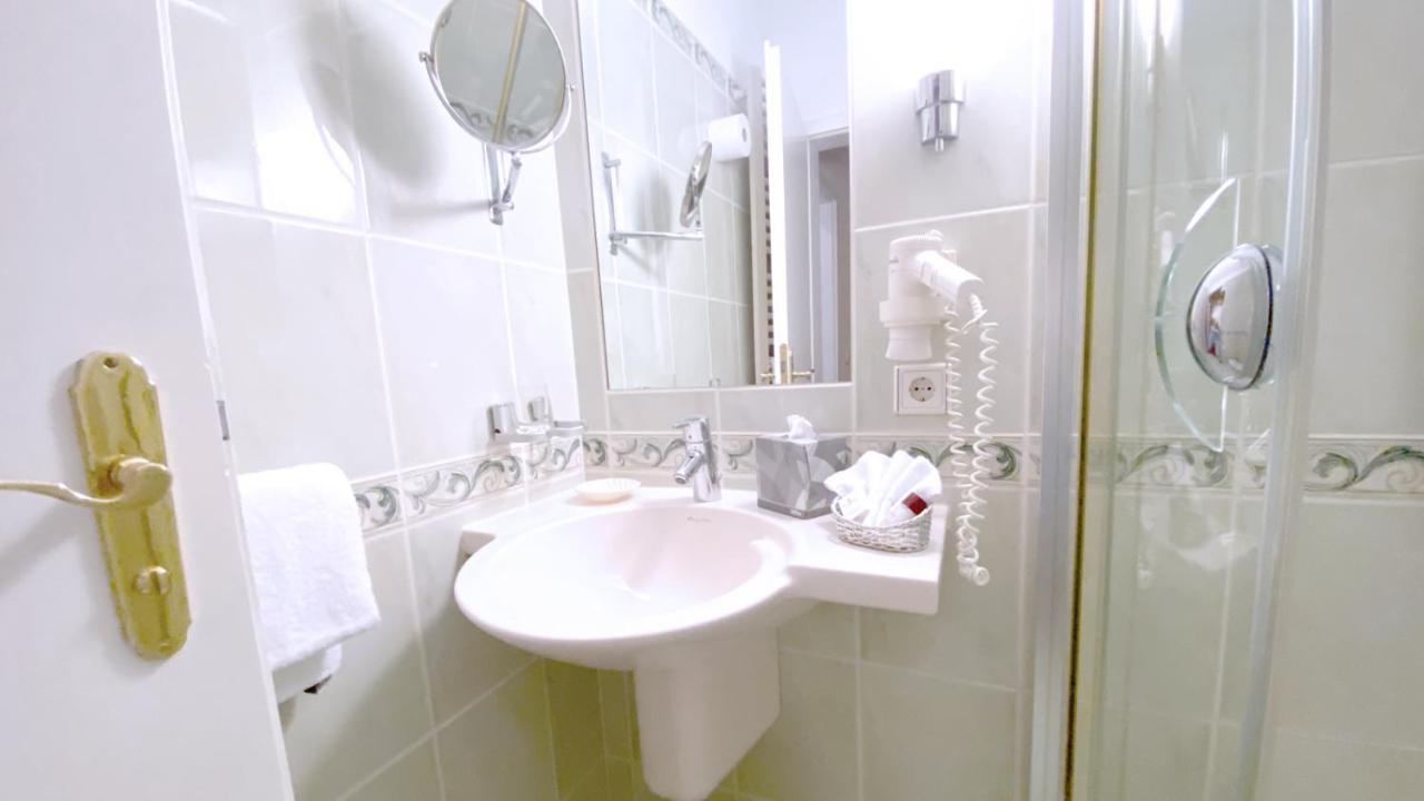 Landgasthof Rebstock Weil Am Rhein / Basel Ngoại thất bức ảnh
